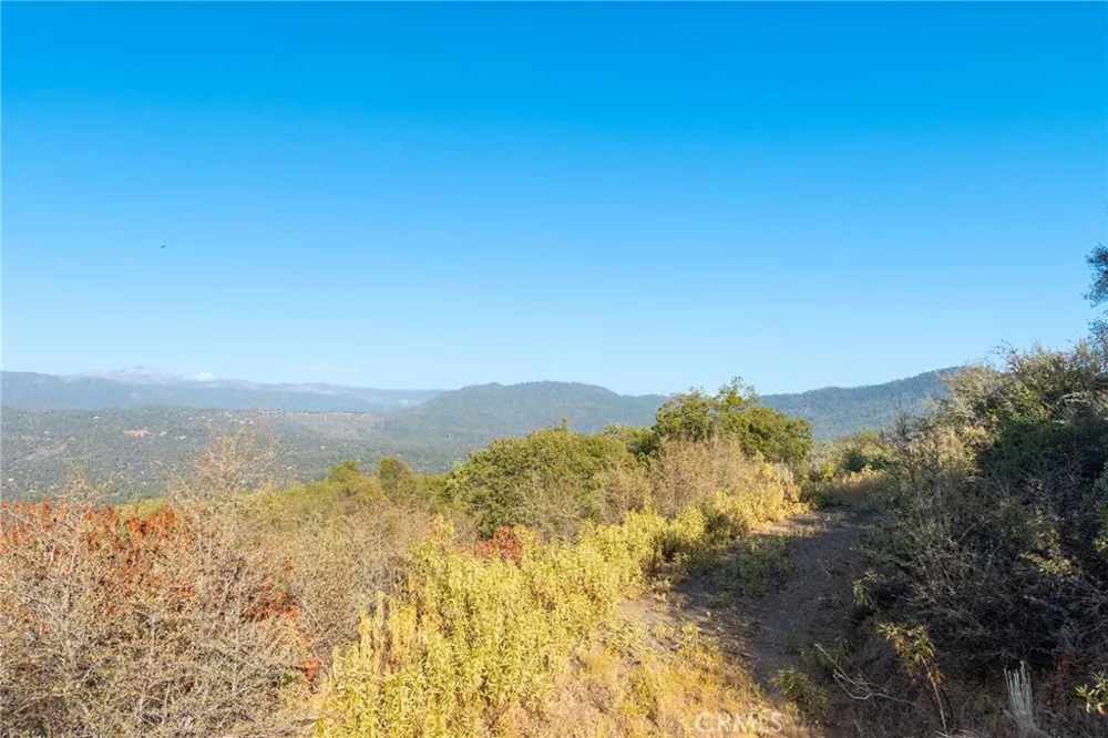 HWY 41 Oakhurst, CA 93644