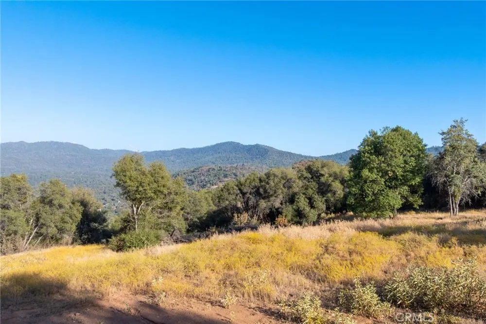 HWY 41 Oakhurst, CA 93644