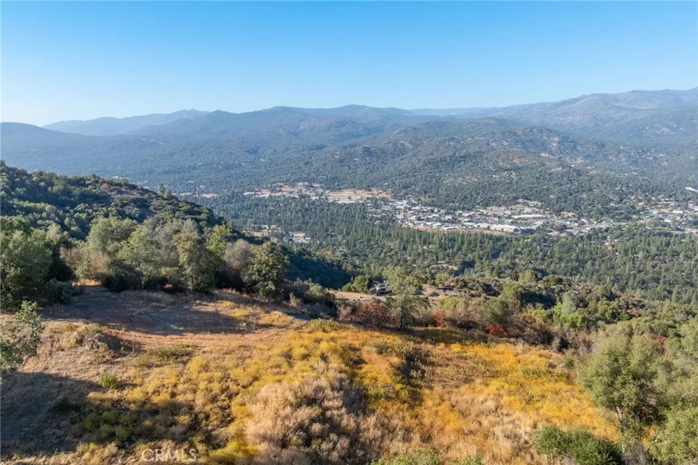 HWY 41 Oakhurst, CA 93644