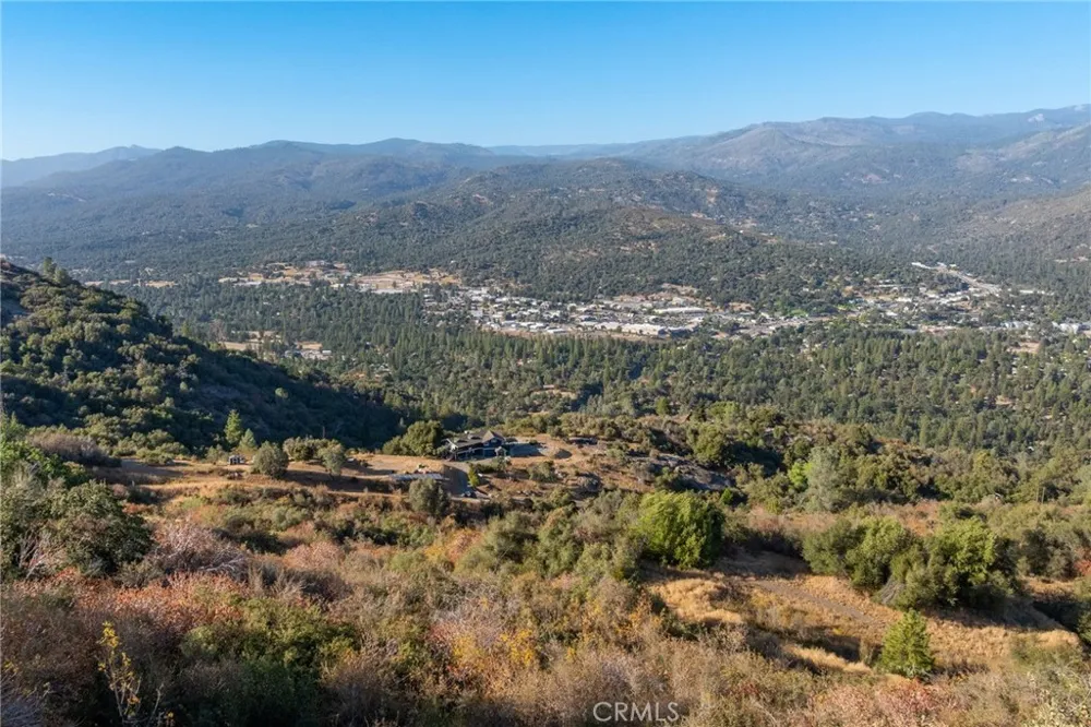 HWY 41 Oakhurst, CA 93644