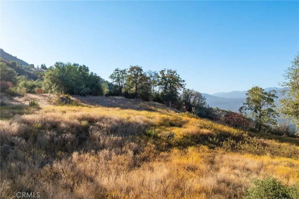 HWY 41 Oakhurst, CA 93644