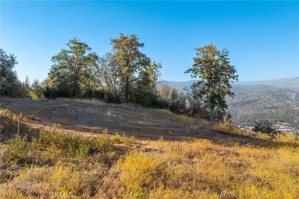 HWY 41 Oakhurst, CA 93644
