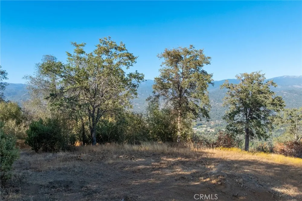 HWY 41 Oakhurst, CA 93644