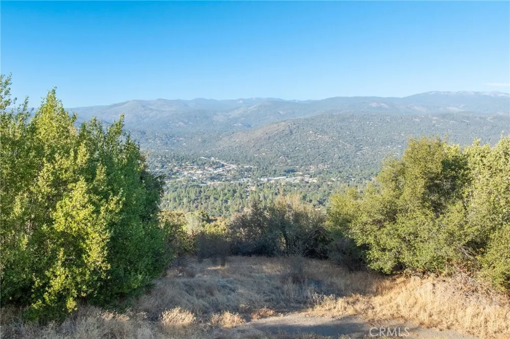 HWY 41 Oakhurst, CA 93644