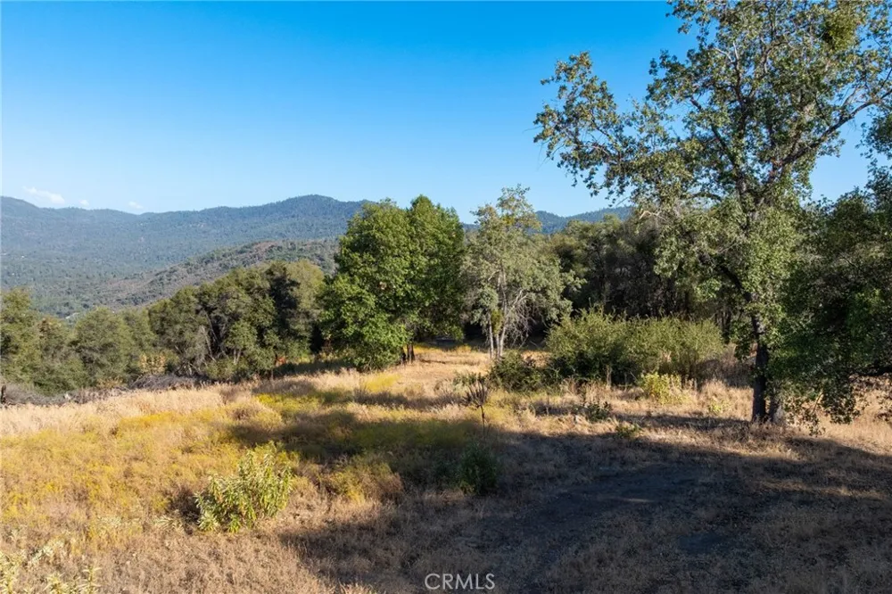 HWY 41 Oakhurst, CA 93644