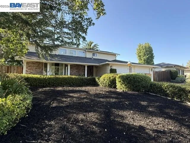 1564 Harlan Dr Danville, CA 94526