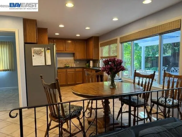 1564 Harlan Dr Danville, CA 94526