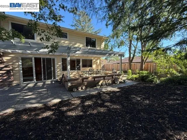 1564 Harlan Dr Danville, CA 94526