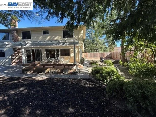1564 Harlan Dr Danville, CA 94526