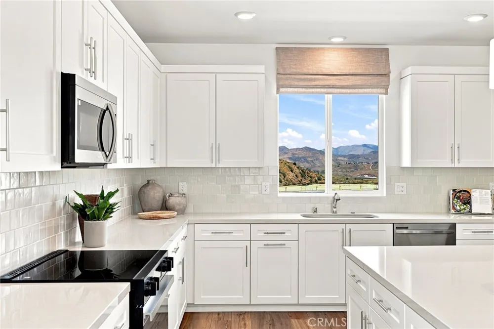 27604 Barefoot Place Valencia, CA 91381