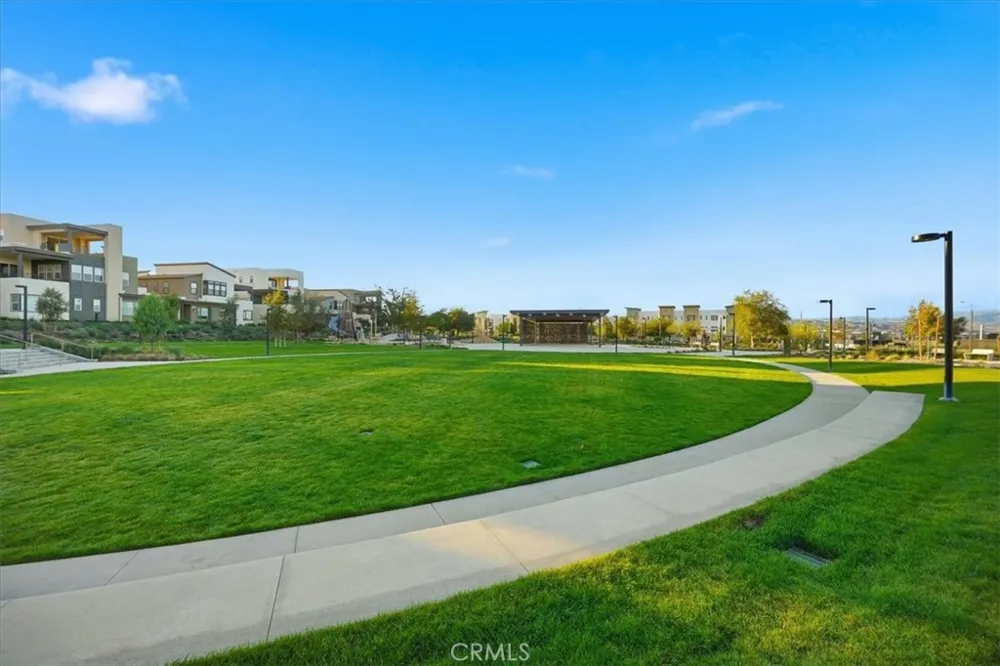 27604 Bareroot Place Valencia, CA 91381