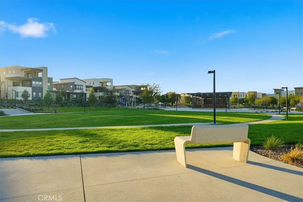 27604 Bareroot Place Valencia, CA 91381