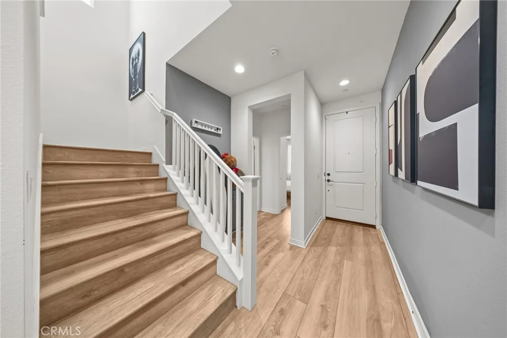 2906 S Halton Paseo Ontario, CA 91761
