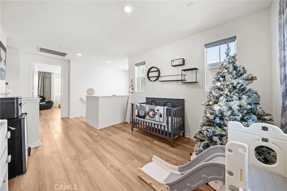 2906 S Halton Paseo Ontario, CA 91761
