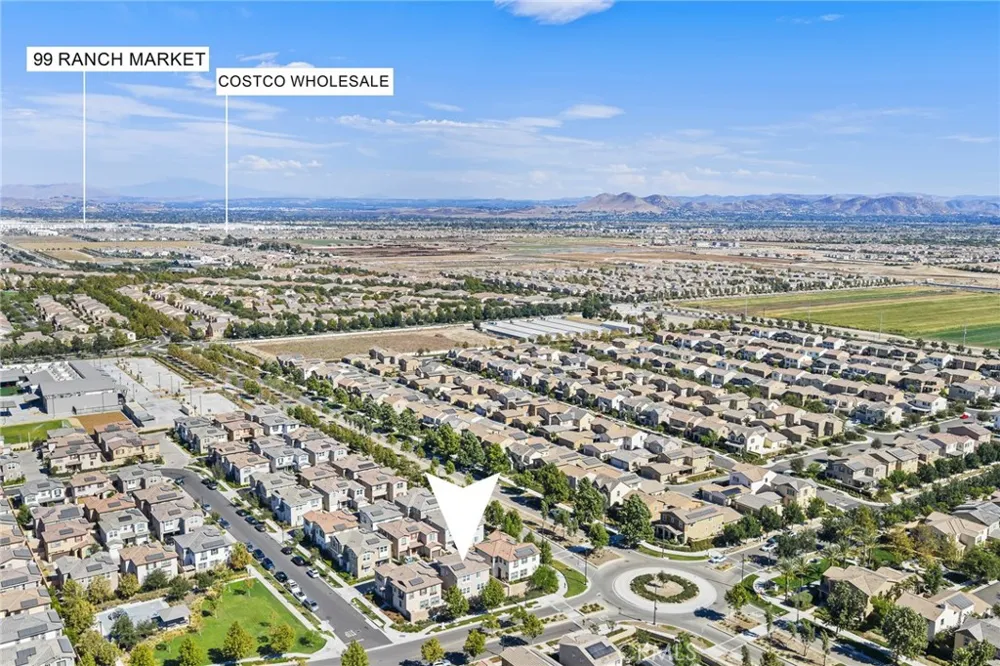 2906 S Halton Paseo Ontario, CA 91761