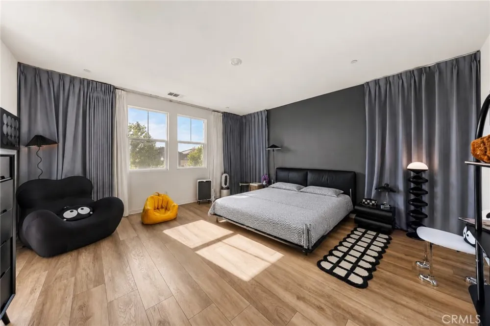 2906 S Halton Paseo Ontario, CA 91761