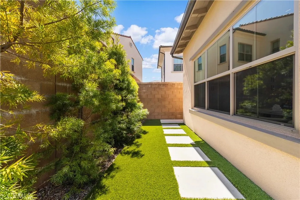 147 Fairgreen Irvine, CA 92618