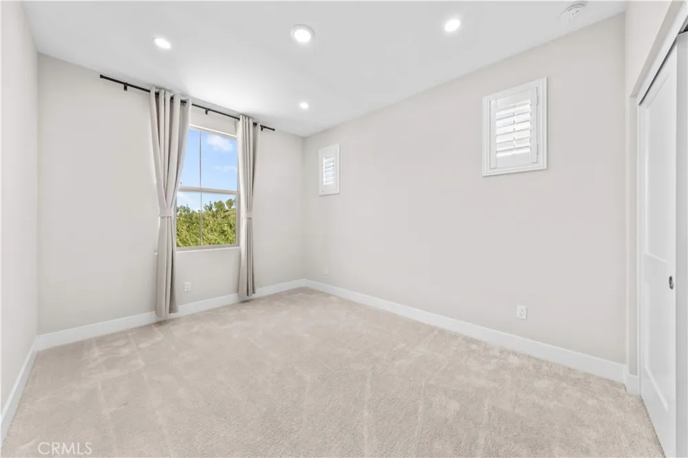 147 Fairgreen Irvine, CA 92618