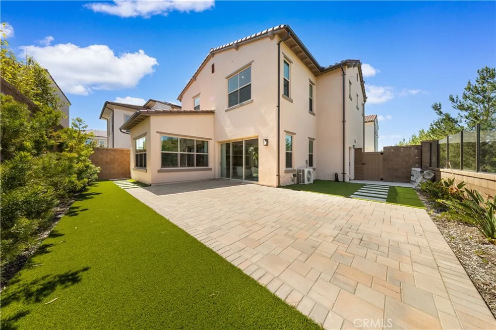 147 Fairgreen Irvine, CA 92618