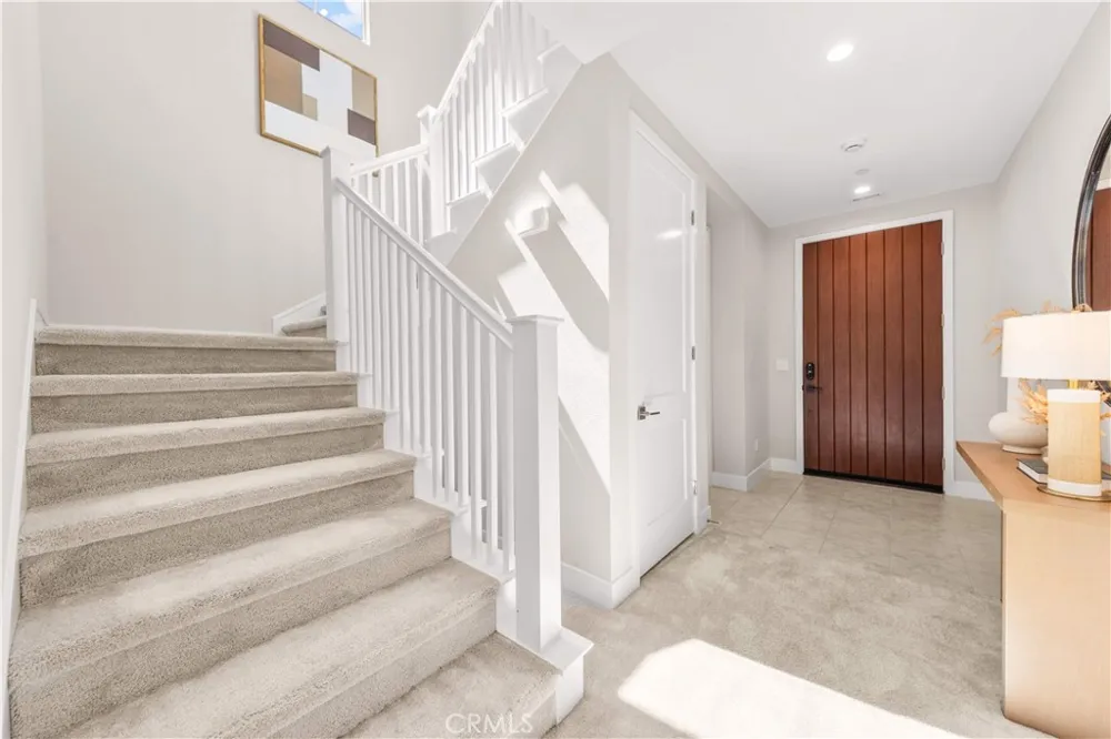 147 Fairgreen Irvine, CA 92618