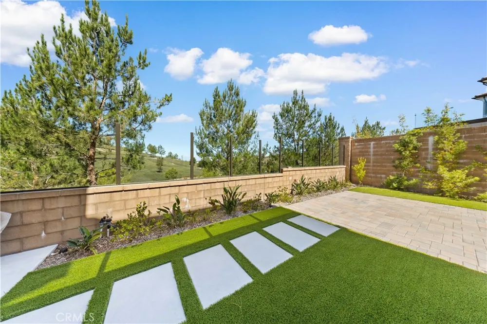 147 Fairgreen Irvine, CA 92618