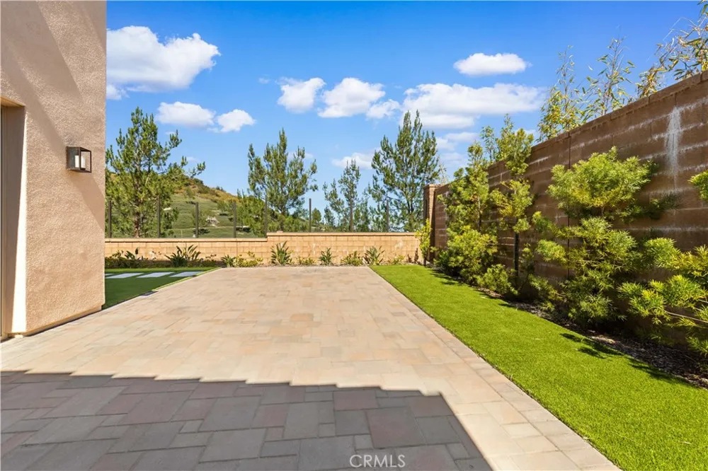 147 Fairgreen Irvine, CA 92618