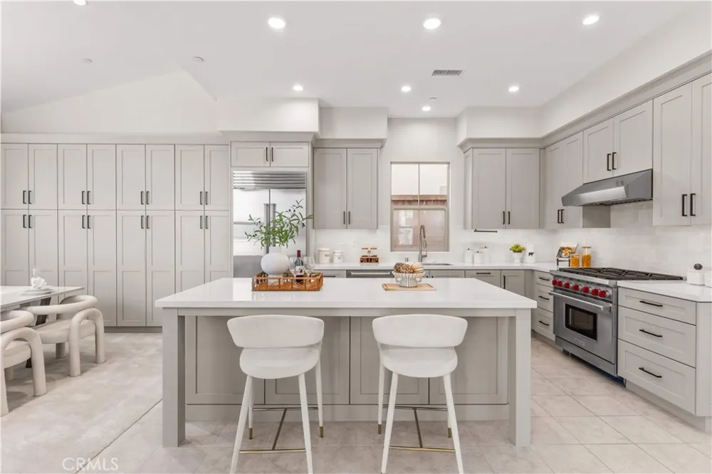 147 Fairgreen Irvine, CA 92618
