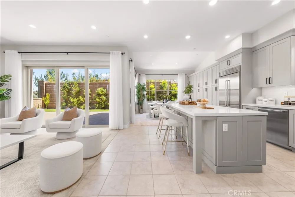 147 Fairgreen Irvine, CA 92618