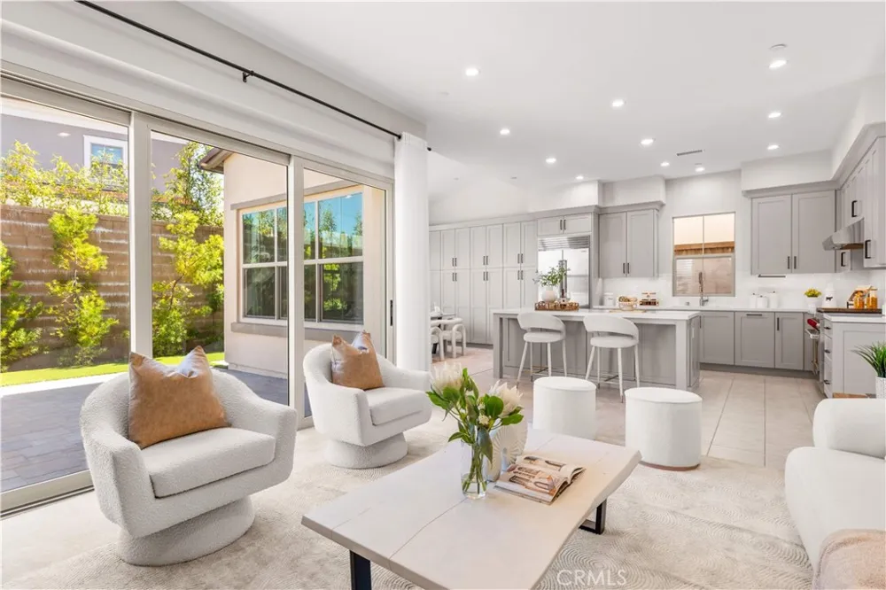 147 Fairgreen Irvine, CA 92618