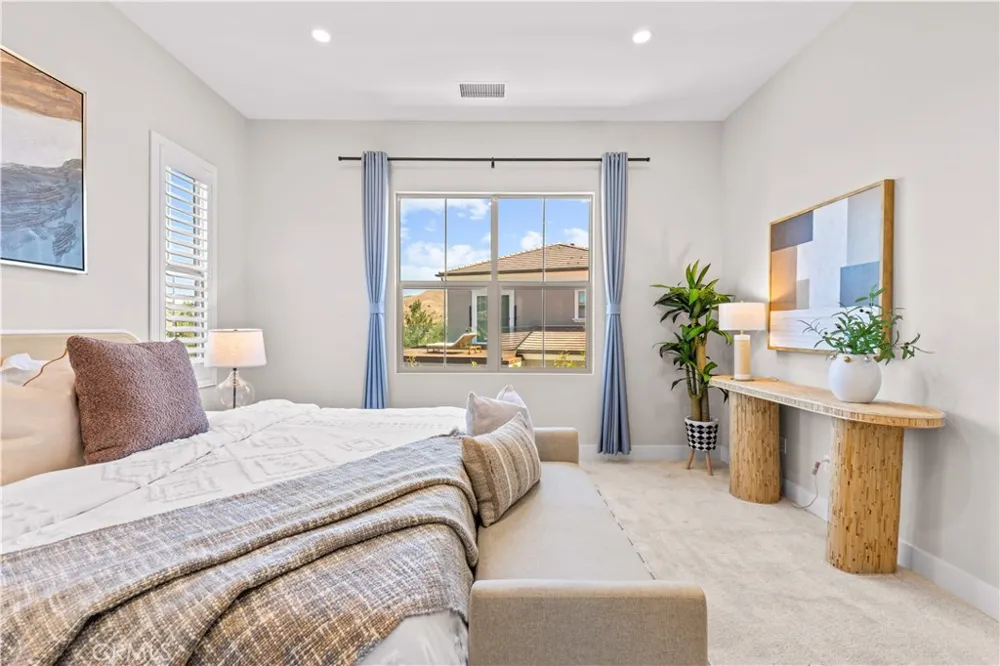 147 Fairgreen Irvine, CA 92618
