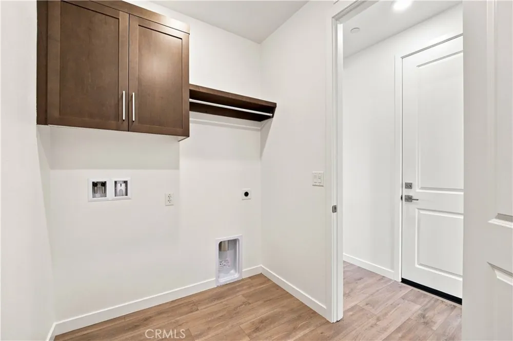 3253 E Avenue J-4 Lancaster, CA 93535