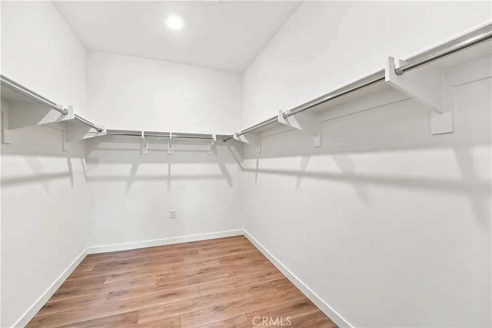 3253 E Avenue J-4 Lancaster, CA 93535