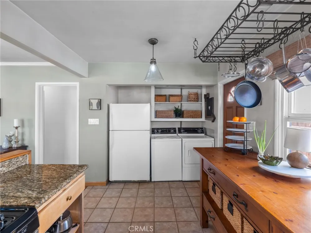 5442 W 122nd Hawthorne, CA 90250