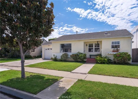 5442 W 122nd