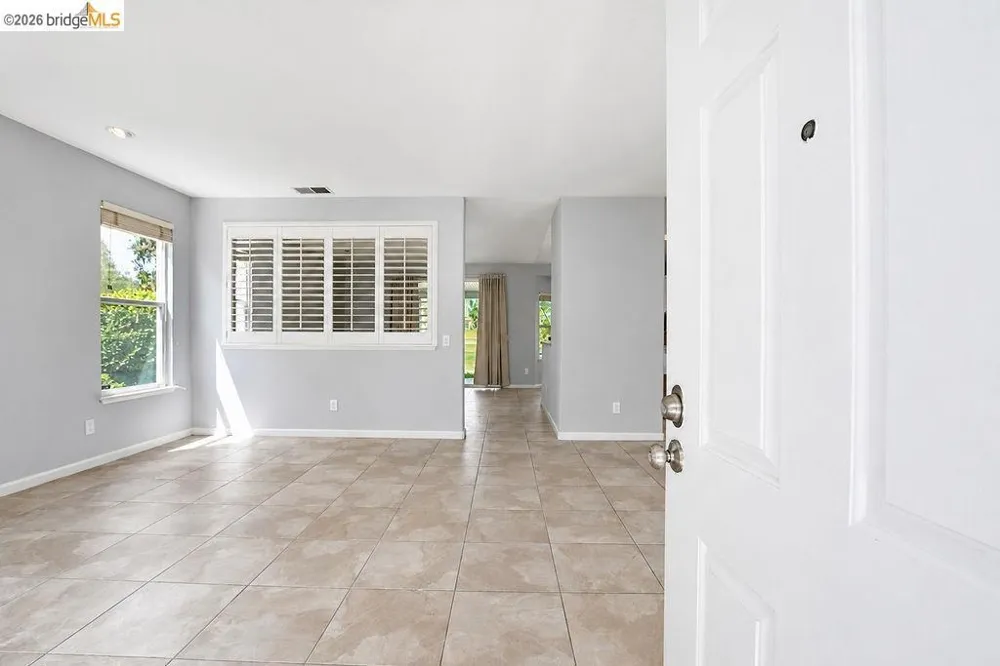 2031 Saint Andrews Dr Rio Vista, CA 94571