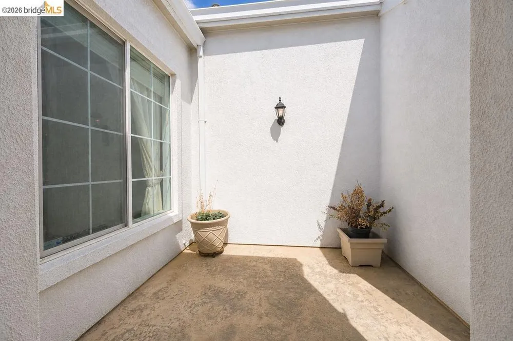 2031 Saint Andrews Dr Rio Vista, CA 94571