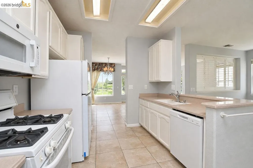 2031 Saint Andrews Dr Rio Vista, CA 94571