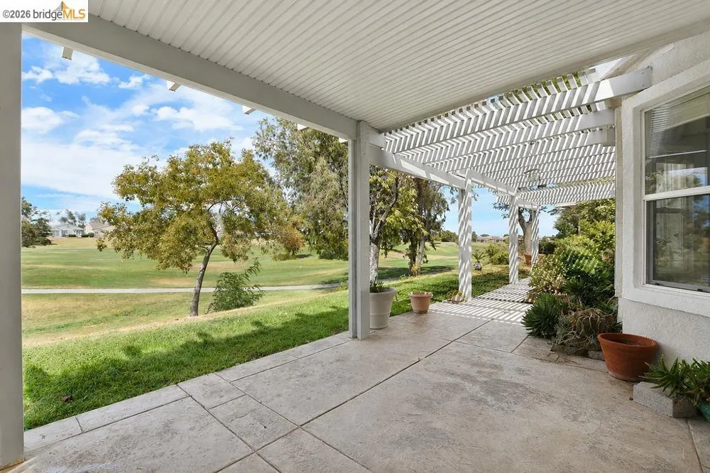2031 Saint Andrews Dr Rio Vista, CA 94571