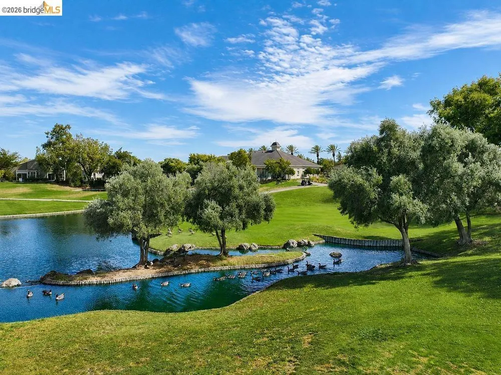 2031 Saint Andrews Dr Rio Vista, CA 94571