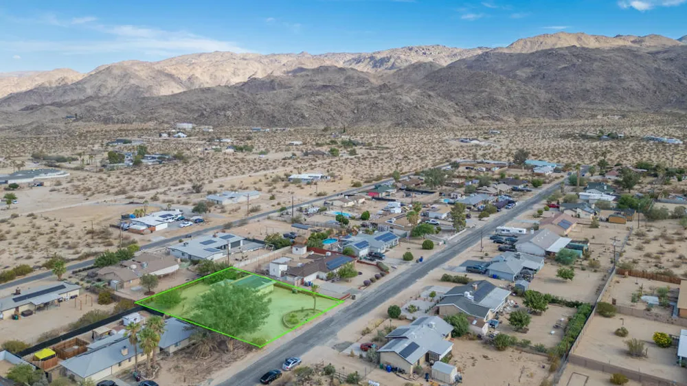 6637 Galleta Avenue 29 Palms, CA 92277