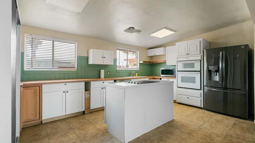 6637 Galleta Avenue 29 Palms, CA 92277