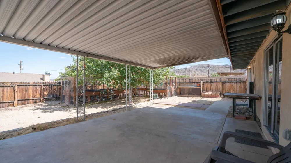 6637 Galleta Avenue 29 Palms, CA 92277
