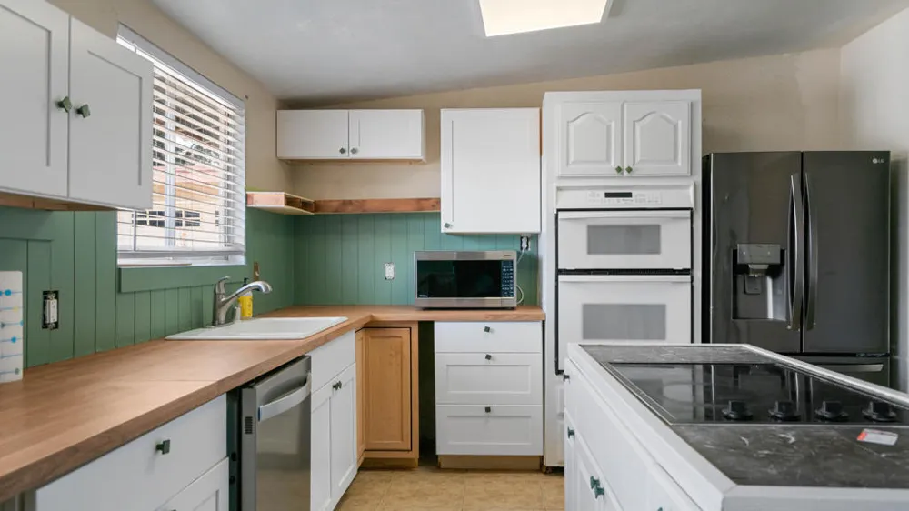 6637 Galleta Avenue 29 Palms, CA 92277