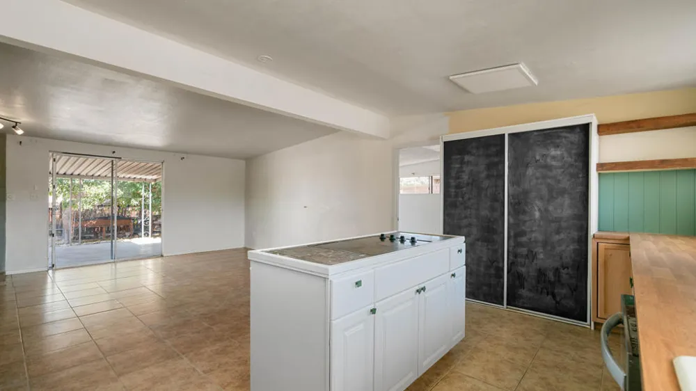 6637 Galleta Avenue 29 Palms, CA 92277