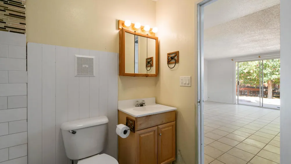6637 Galleta Avenue 29 Palms, CA 92277