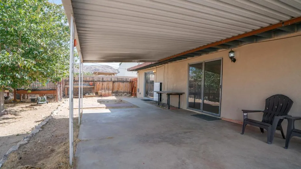 6637 Galleta Avenue 29 Palms, CA 92277