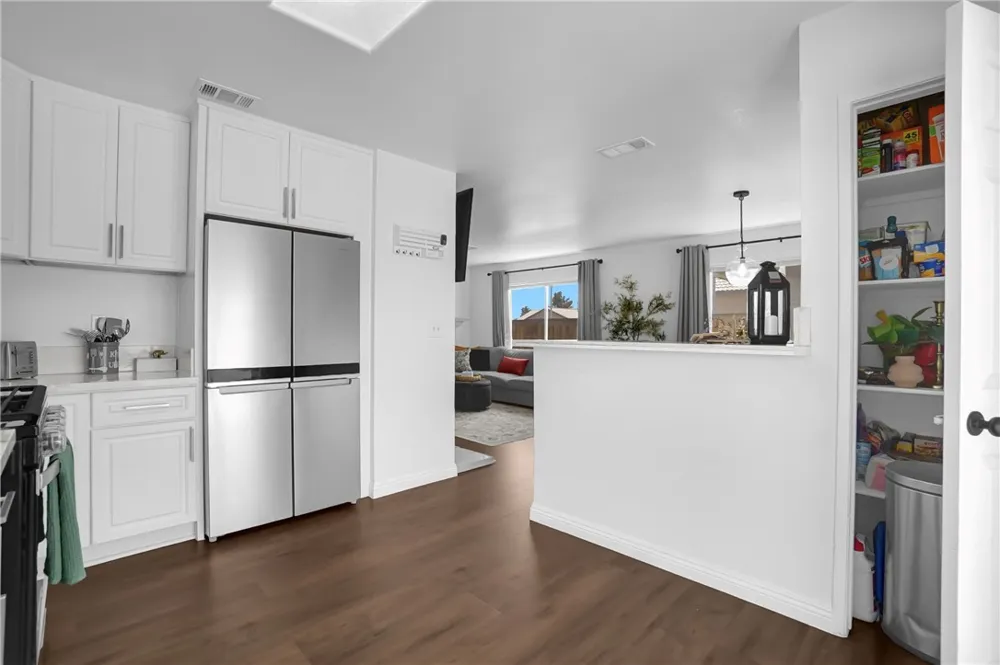 15336 Ross Drive Adelanto, CA 92301