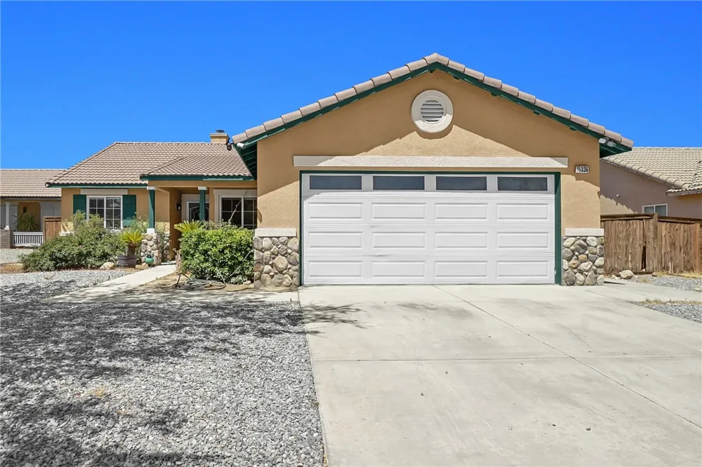 15336 Ross Drive Adelanto, CA 92301