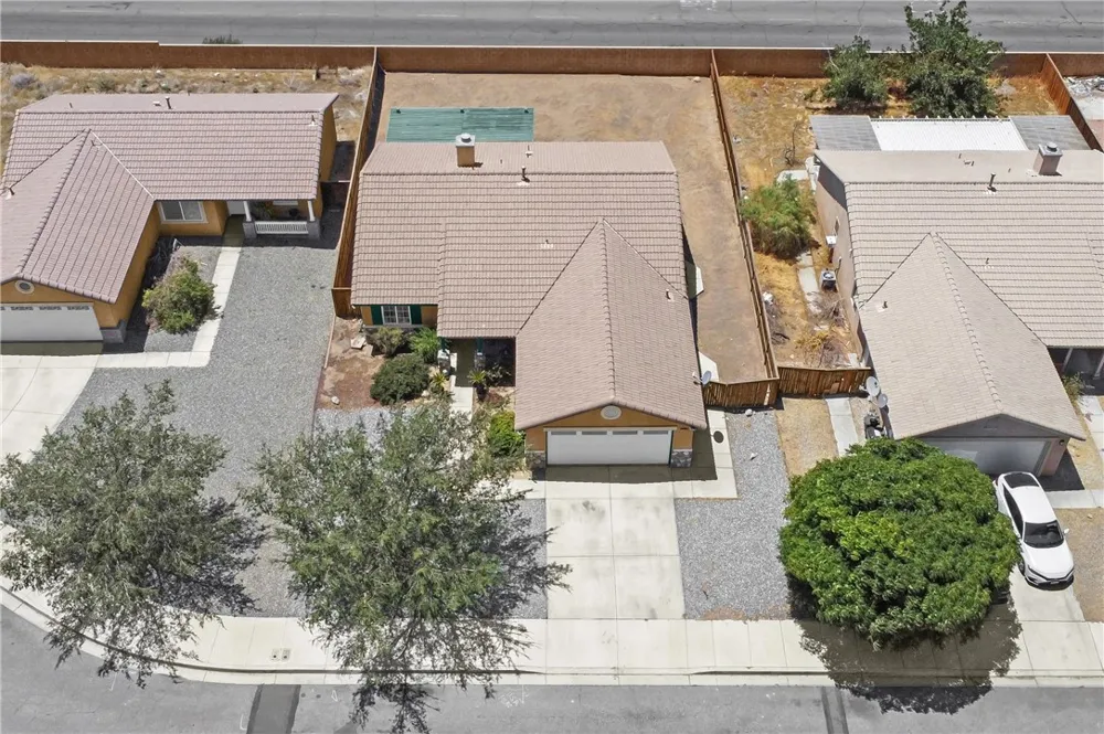 15336 Ross Drive Adelanto, CA 92301