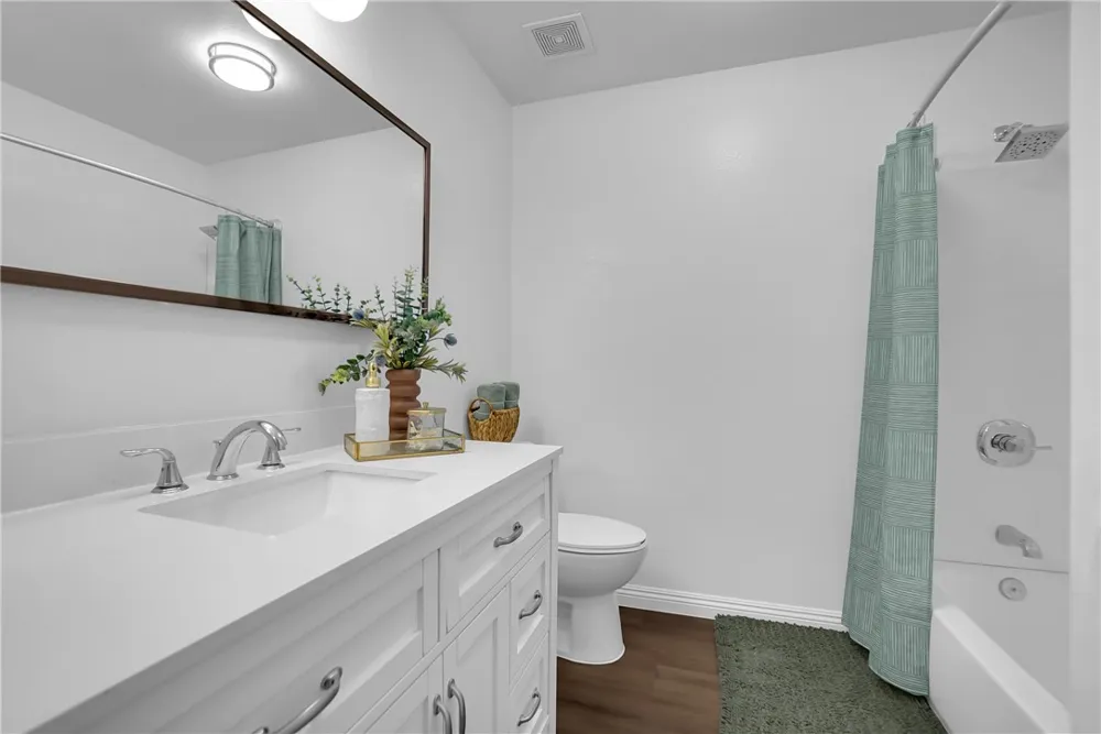 15336 Ross Drive Adelanto, CA 92301